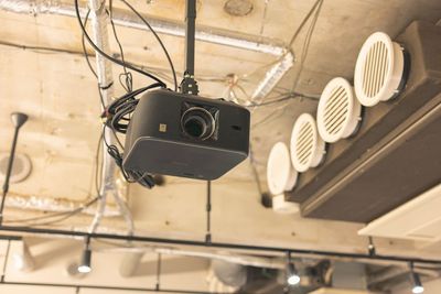 727_SpemoLOUNGE新橋の室内の写真