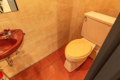 727_SpemoLOUNGE新橋の室内の写真