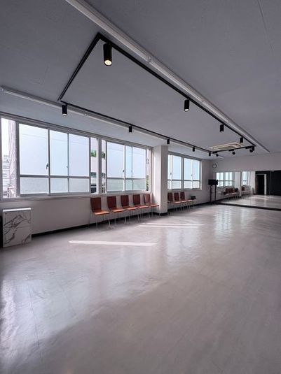 REISEN SALON (冷泉サロン)【 スタジオ仕様 】 -  REISEN SALON ( 冷泉サロン ) 