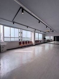  REISEN SALON ( 冷泉サロン )  REISEN SALON (冷泉サロン)【 スタジオ仕様 】の室内の写真