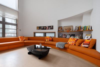 ミッドセンチュリー風のモダンなラグジュアリー空間 - 三田ヒルサイドヴィラ