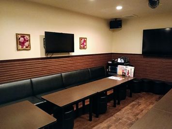 大音量で騒いでそのまま帰れる🚀駐車場あり🚗30人収容🙆‍♂❗持ち込みOK☕ゴミ捨て無料🧹オフ会・パーティー・懇親会🎉 - カラオケ コート・ダジュール岡山店