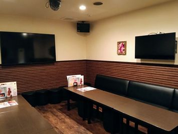 カラオケ コート・ダジュール岡山店 カラオケ　パーティールームの室内の写真