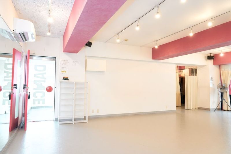 経堂レンタルダンススタジオ - スタジオ白猫屋　経堂Ｒ店