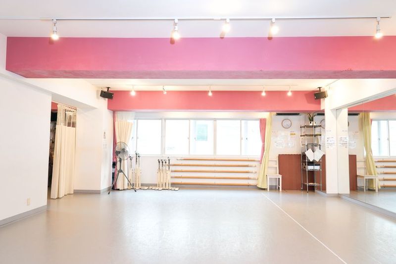 経堂レンタルダンススタジオ - スタジオ白猫屋　経堂Ｒ店