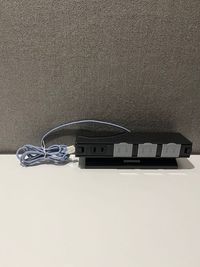 コンセントタップ、有線LANケーブル有り。 - コワーキングスペースMangrove 【2名用フォンブース】CubeEの室内の写真