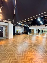 上町Base 上町BASEの室内の写真