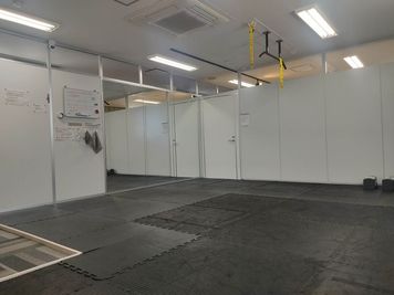 レンタルスタジオFARM レンタルスタジオ ファーム プライベートの貸切スペースの室内の写真