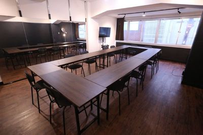 リンクスペース神田A　駅近貸会議室・スタジオ リンクスペース神田A🌅【貸会議室/ダンススタジオ/全身鏡】の室内の写真