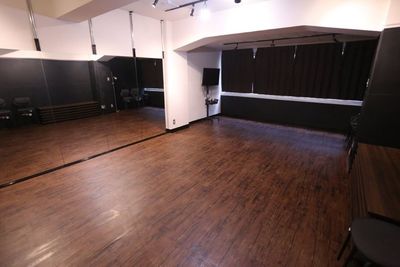 リンクスペース神田A　駅近貸会議室・スタジオ リンクスペース神田A🌅【貸会議室/ダンススタジオ/全身鏡】の室内の写真