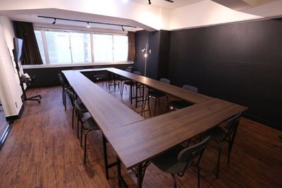 リンクスペース神田A　駅近貸会議室・スタジオ リンクスペース神田A🌅【貸会議室/ダンススタジオ/全身鏡】の室内の写真