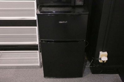 冷蔵庫 - リンクスペース神田B　駅近貸会議室/ゆったり懇親会/セミナー会場 リンクスペース神田B🌙【貸会議室/懇親会/セミナー/講習会】の室内の写真