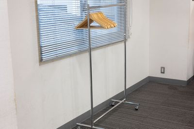ハンガーラック - 東京会議室 田町CC 東京会議室田町カンファレンスセンターの室内の写真