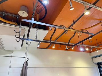 スポットライトは移動してお使いいただけます。 - gallery space 96 レンタルスペースの室内の写真