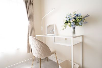 ドレッサー - レンタルサロンLOHASIS 池袋 レンタルサロン LOHASIS 池袋の室内の写真