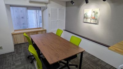 一律料金990円　 金山駅徒歩2分 　第２のオフィスに 会議室  ボードゲーム 占い 面接におすすめ　足元ヒーター設置しました - 【タイニースペース金山】　
