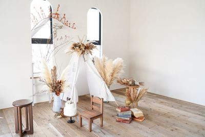 小物設置例 - フォトサービスお写んぽスタジオ 自然光が自慢の撮影スタジオの設備の写真