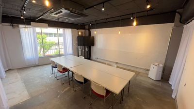 artworkspace COLORS artworkspace COLORS 2Fの室内の写真