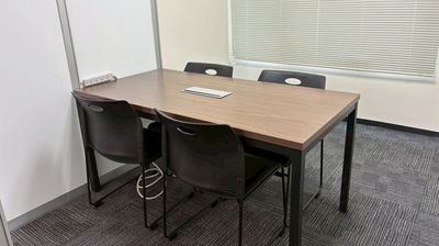 レンタルオフィスに併設🏢直前でも予約可能✅少人数での打ち合わせに最適 - 西新宿ライズオフィス3rd