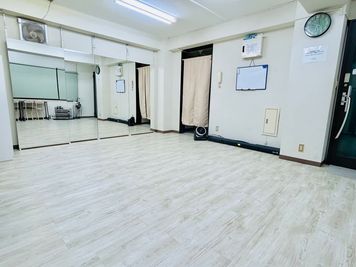 大和駅徒歩２分♪平日660円/h～✨土日祝770円/ｈ～✨様々な用途で気軽に利用できるスタジオ☆ - オスピタリタSTUDIO　