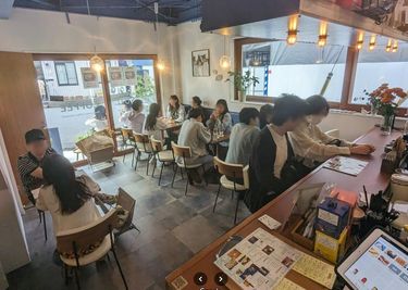 cafe & bar SUU 東京スカイツリー前（押上駅）から徒歩2分の Cafe & Barの室内の写真