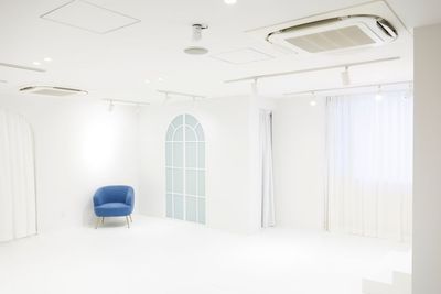 壁ごとに背景が異なるので移動は最小でいろんな雰囲気の撮影が楽しめます - CLELIA 韓国風フォトスタジオの室内の写真