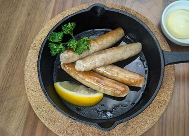 cafe & bar SUU 東京スカイツリー前（押上駅）から徒歩2分の Cafe & Barの室内の写真