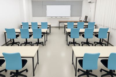 【当日半額!】【直前割・長時間割】 熊本市街中心 12～18名座れる 光Wi-Fi無料 大きめホワイトボード 冷暖房 姿見 - 熊本水道町ミーティングスペース