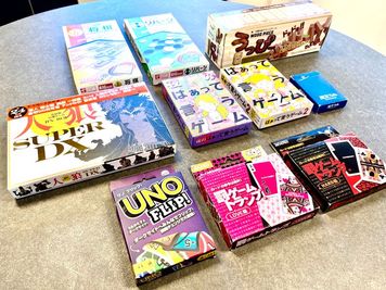 各種カードゲームもご用意しております - 【東門街】ワールドワイド神戸 ワールドワイド神戸【東門街】∼Worldwide KOBE の室内の写真