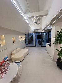 広々としたリビング - ゴールドプラズマスペース 多目的スペースゴールドプラズマの室内の写真