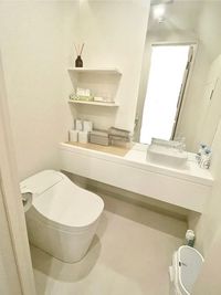 おしゃれなトイレ - ゴールドプラズマスペース 多目的スペースゴールドプラズマの室内の写真