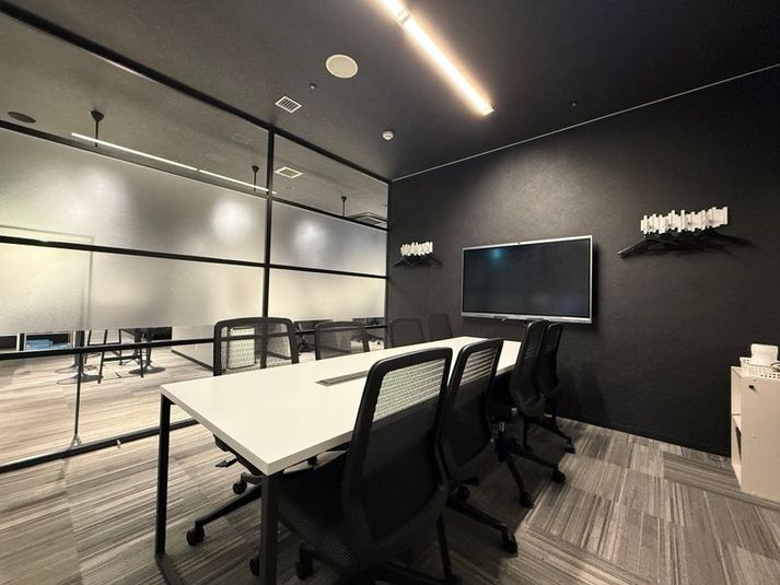 完全個室　8名用会議室 - BIZcomfort浜松