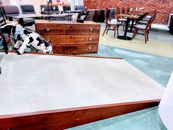 大きなスロープが設置してあるので、ベビーカーや車いすでもそのまま入れます^^ - TOTO café TOTO caféレンタルスペースの設備の写真