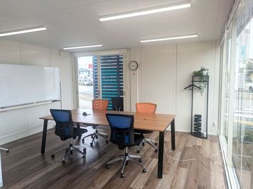 U-SPACE　加古川北在家店 Meetingの室内の写真