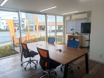 U-SPACE　加古川北在家店 Meetingの室内の写真