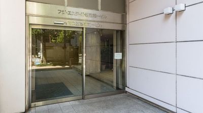 ビルの入口 - 西新宿ライズオフィス3rd 西新宿ライズオフィス3rd会議室の外観の写真