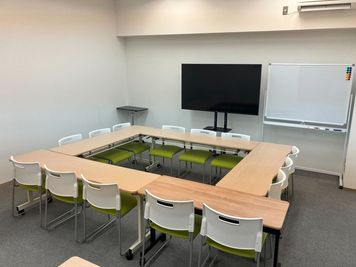 貸会議室アクシュ＠ステーションプラザ函館 Wi-Fi新設★貸会議室アクシュ＠ステーションプラザ函館15人用の室内の写真
