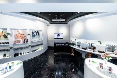 自然光 × 上質空間！銀座の1階路面店で使いやすい撮影スペース - ルアン銀座ショールーム