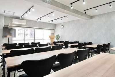 ミリオン会議室新大阪２号店 貸し会議室、セミナールームの室内の写真