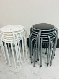 椅子１２脚 - レンタルスタジオSunny 池袋2号店ー懇親会プランの室内の写真