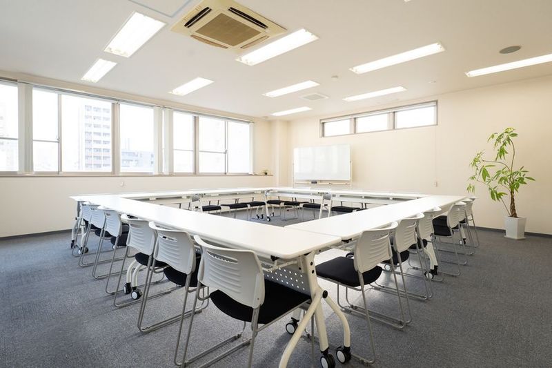 大須観音2分の大きな貸し会議室B - 名古屋の貸し会議室「ABCスペース」大須観音店
