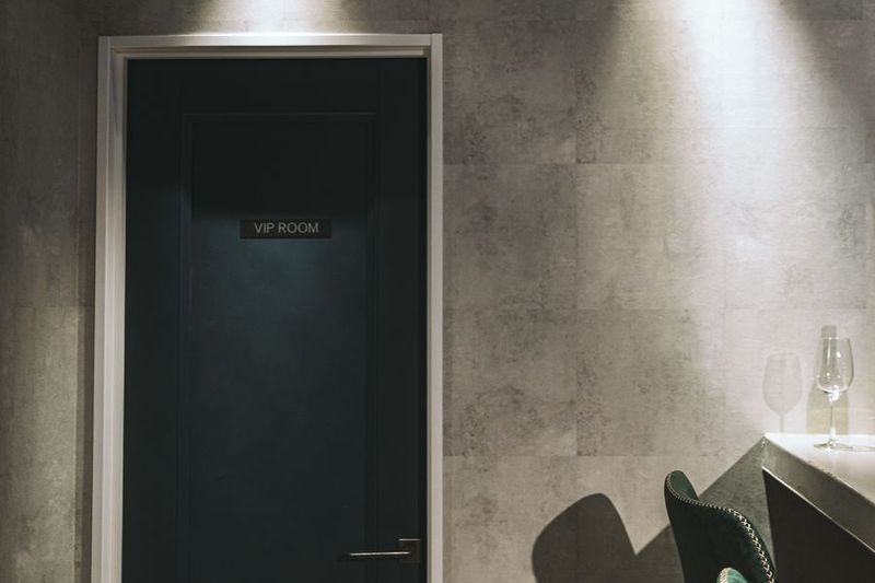 【渋谷】バーカン/フロア/個室あり！ムード漂う大人のバー - 【圧倒的おしゃれ空間】レンタルバースペース"8jikai"