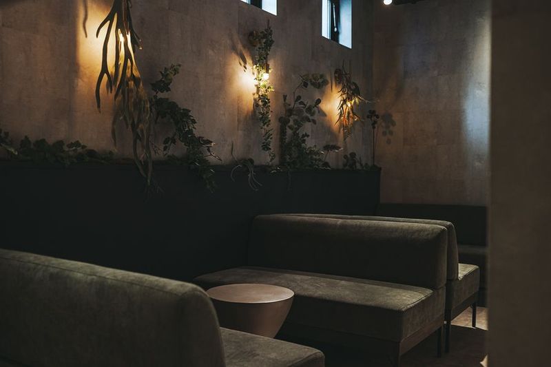 【渋谷】バーカン/フロア/個室あり！ムード漂う大人のバー - 【圧倒的おしゃれ空間】レンタルバースペース"8jikai"