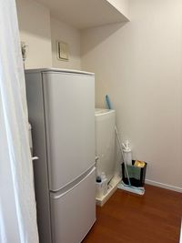 冷蔵庫あります。 - シェアサロンつむぎ 静岡駅・新静岡駅から徒歩8分☆完全個室のプライベートシェアサロンの設備の写真