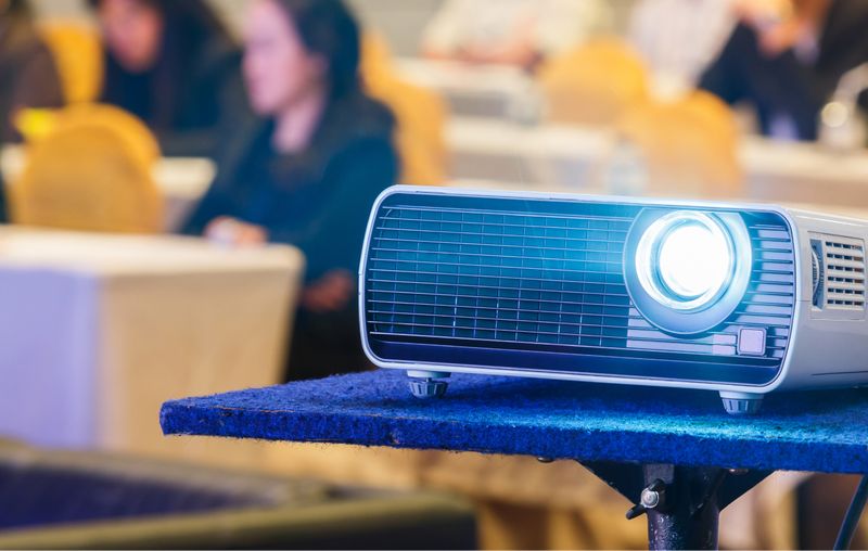 プロジェクター付き貸し会議室一覧