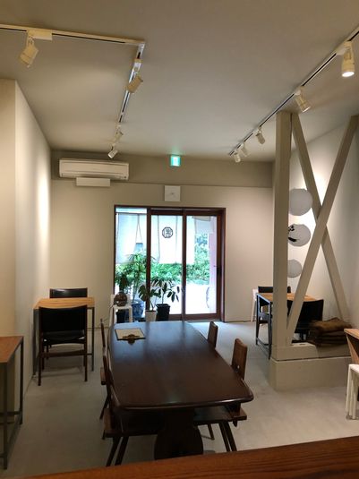 店内 - ギャラリー＆カフェMATSURI キッチン付きレンタルギャラリーの室内の写真