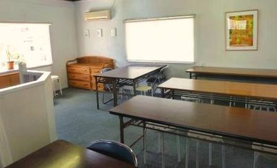 １時間５5０円(税込)！完全個室の広々１２畳、レッスンやお教室・会議など多目的に使えるレンタルスペースです - レンタルスペース　マイティーハウス