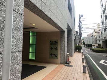 東京会議室 Orange Lab. ウィン青山一丁目駅前店 会議室の外観の写真