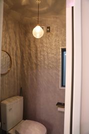 男女兼用トイレ - GURFA バレエ・ヨガに特化したレンタルスタジオ・スペースの室内の写真