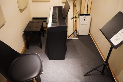 スピーカー - ワオンスタジオ赤羽 Ａスタジオ（電子ピアノ３帖）の室内の写真
